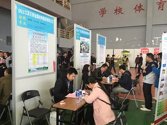我局組織企業(yè)參加新興產(chǎn)業(yè)南昌專場招聘活動